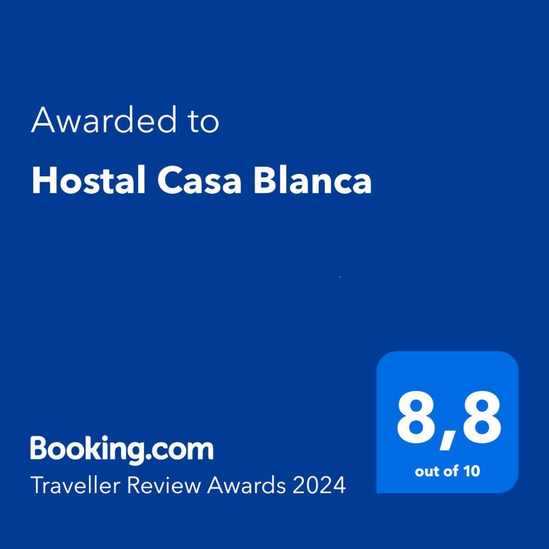 Hostal Casa Blanca Tarapoto Exteriör bild