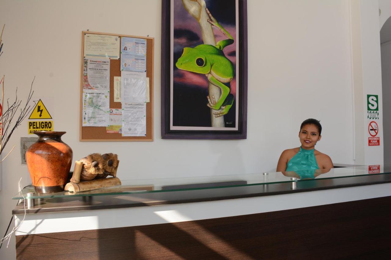 Hostal Casa Blanca Tarapoto Exteriör bild